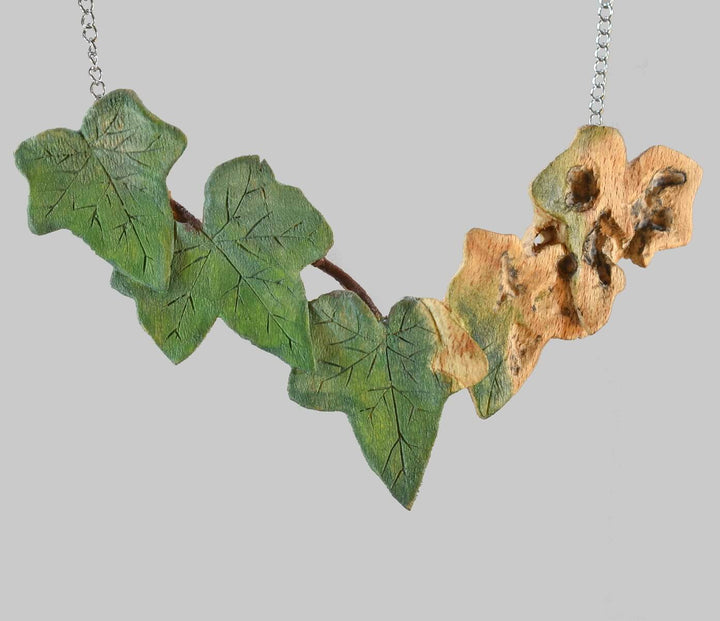 ivy leaves neck chain