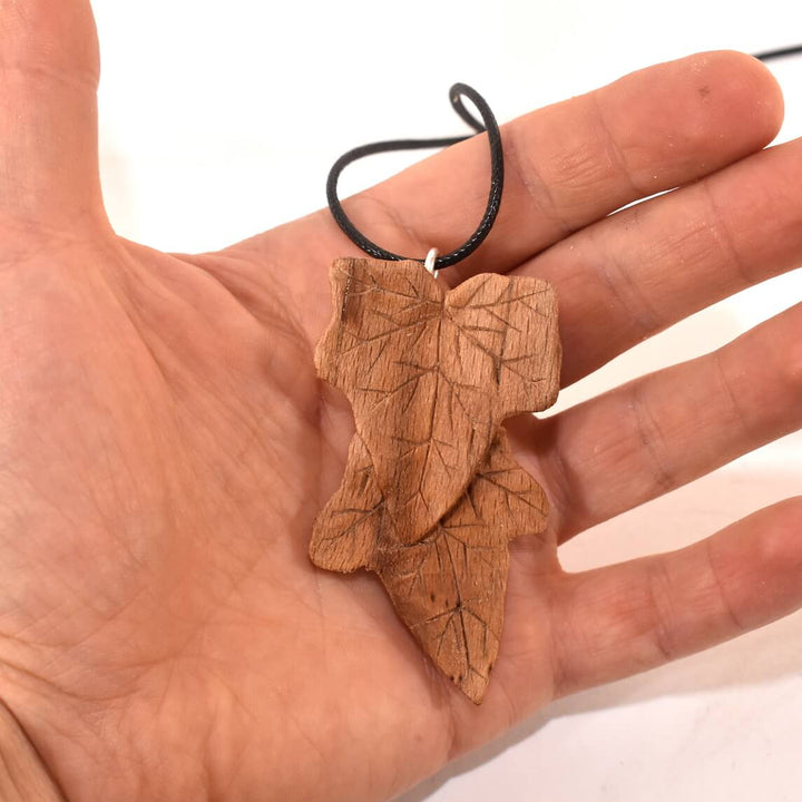 wooden pendant 2 ivy leaves