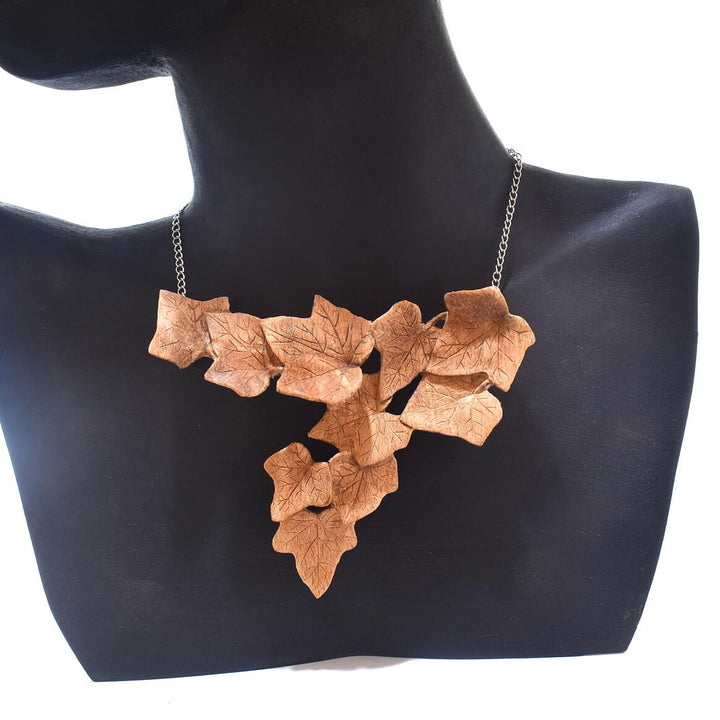 ivy leaves necklace